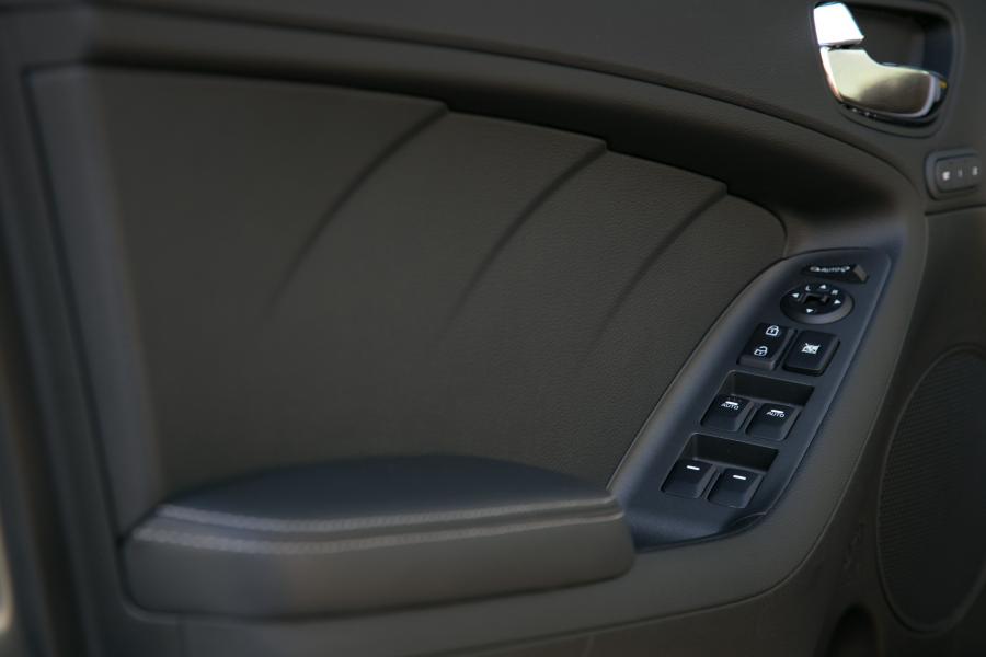  Kia Forte 2013 года  (фото 18 из 62)